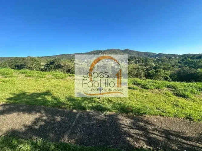 Ótimo terreno em localização privilegiada!