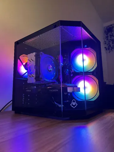 PC Gamer Ryzen 5 5600 + RX 6600 8GB + 16GB RAM + 1TB SSD NVMe