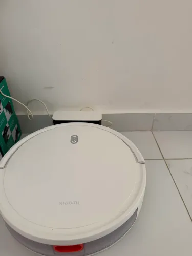 Robô aspirador Xiaomi E10 - Aspira e passa pano