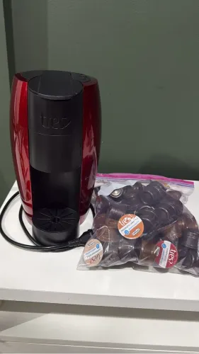 Cafeteira elétrica 3 corações - Acompanha cápsula