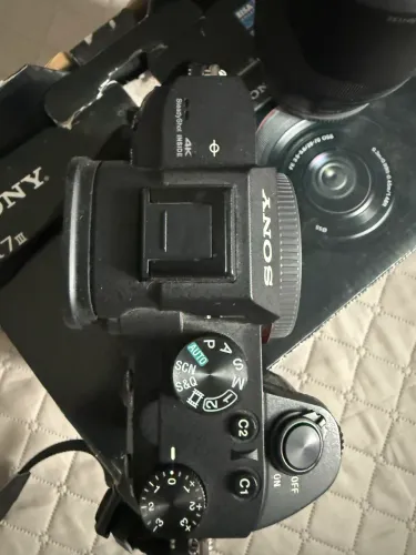 Sony A73