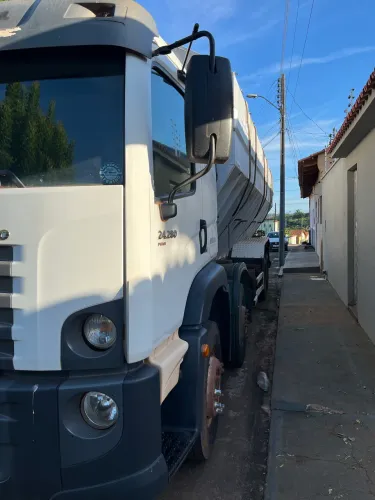 Vw/24.280 crm 8x2 bitruck