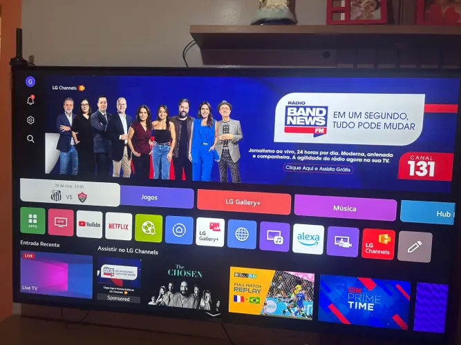 Tv LG smart 65 polegadas novinha pra vender logo.