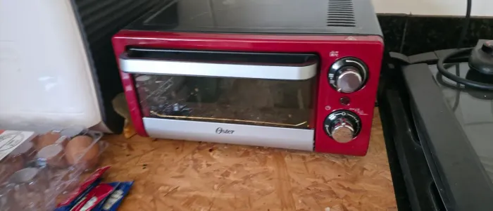 Forninho Oster pizza  pequeno com grill