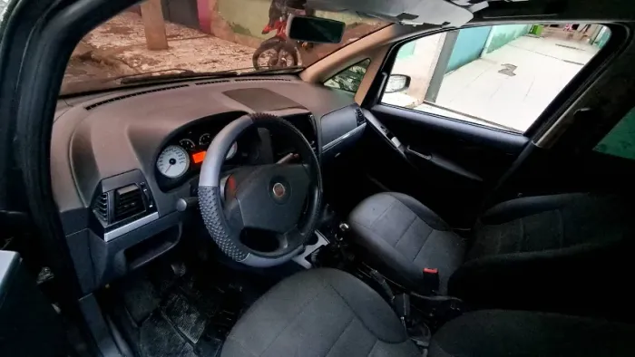 Fiat Idea ELX 1.4 MPI Fire Flex 8V 5P 2009