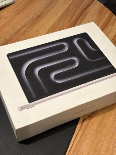 Apple MacBook Pro 14" M4 16GB 512SSD MW2W3LL/A LACRADO