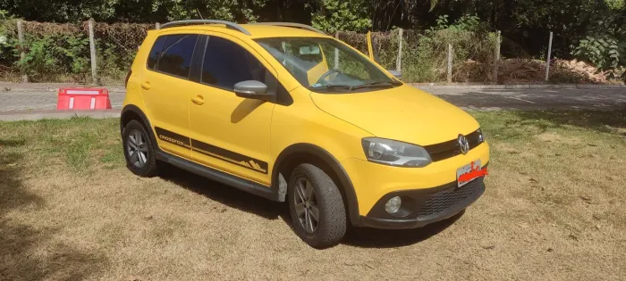 Volkswagen Crossfox 1.6 MI Total Flex 8V 5P 2012