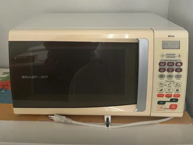 Micro-ondas Brastemp Ative! 30 Litros 127V - Ótimo Estado