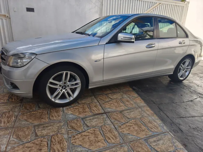 Mercedes-Benz C-180 CGI Classic 1.8 16V 156cv Aut. 2012