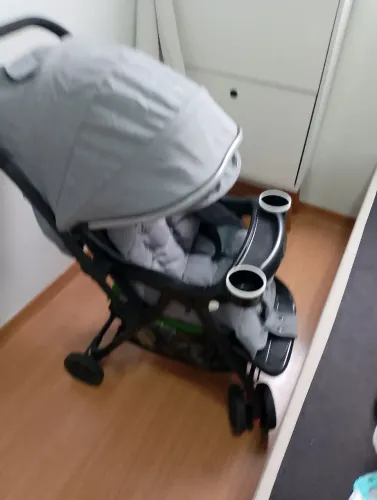 Carinho e bebê 6 meses de uso