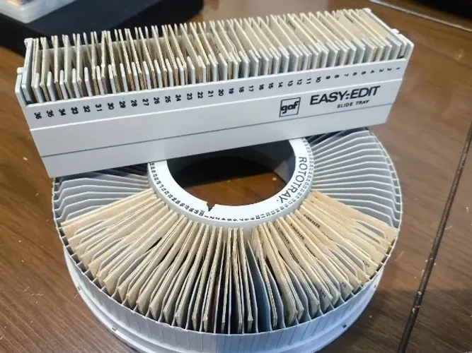 CARROSSEL ROTOTRAY  - RETANGULAR  GAF EASY - EDIT  35MM  SLIDES ANTIGOS 