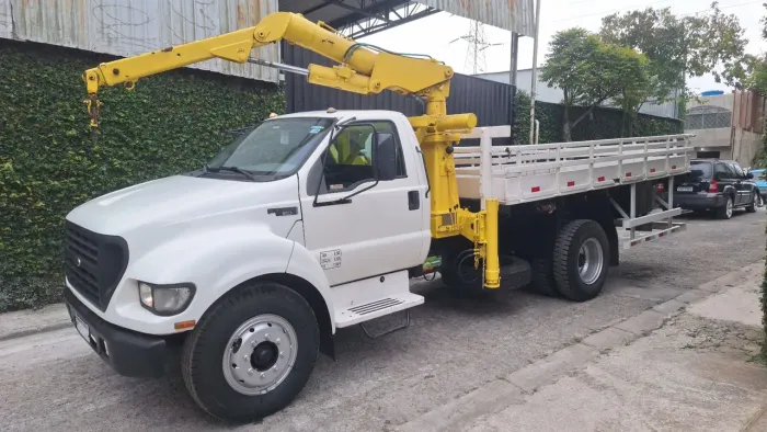 Ford F 12000 munck