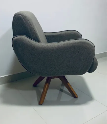 Conjunto com 2 Poltronas + Mesa Lateral