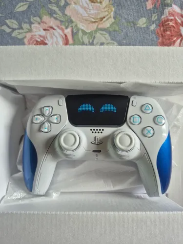 DUALSENSE ASTRO BOT