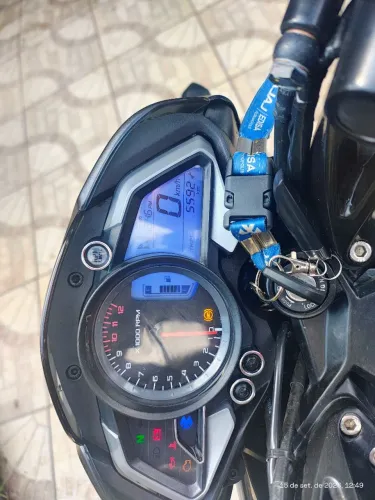 Vendo bajaj 200,baixo km,único dono 15,700