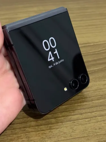 Z Flip5 512GB Preto