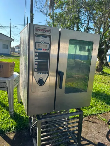 FORNO Rational da linha ClimaPlus Combi CPC.