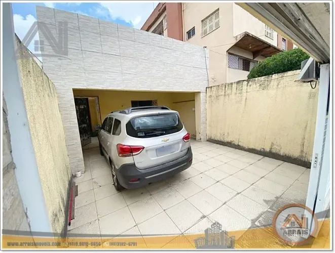 Casa com 4 dormitórios à venda, 242 m² por R$ 460.000,00 - Benfica - Fortaleza/CE