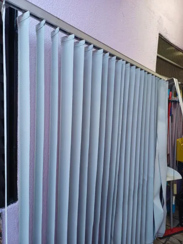 Persianas vertical com trilhos 1,90x170