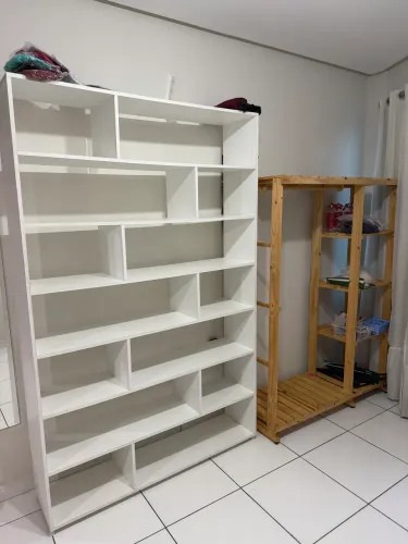 Estante em mdf e pinus