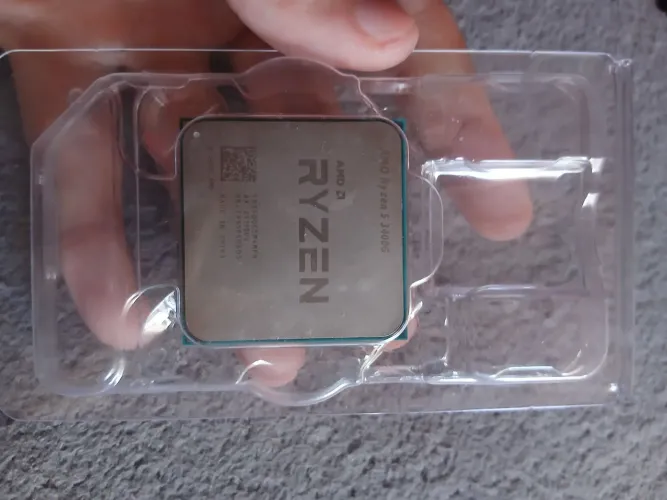 Ryzen 5 3400g socket AM4