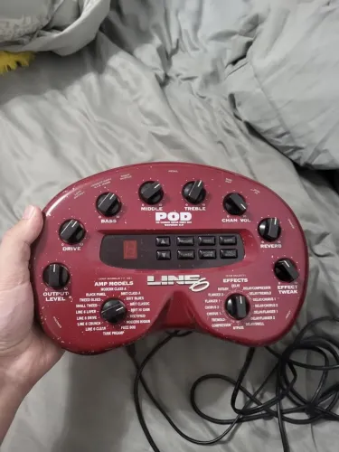Pedaleira LINE 6 POD 2.0