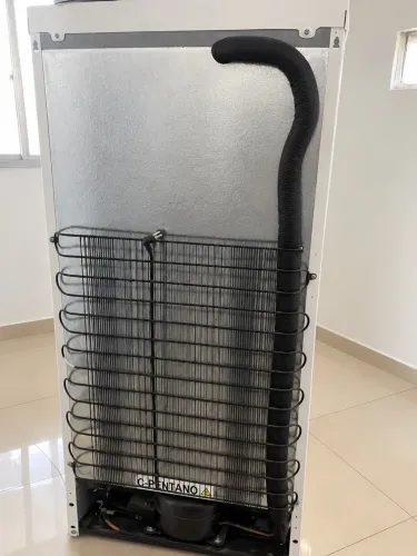 Geladeira Electrolux 240 L - usada