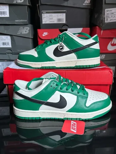 Sneaker Dunk Low Lottery Pack - Malachite Original - tamanho 41, com box ID 846