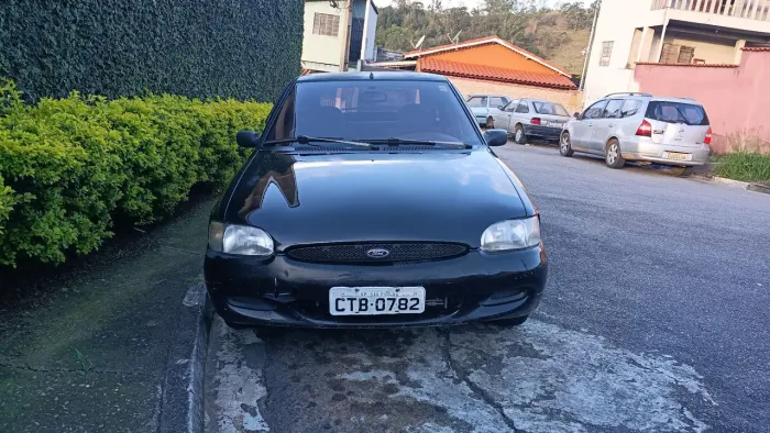 Ford Escort GL 1.6 MPI 2000