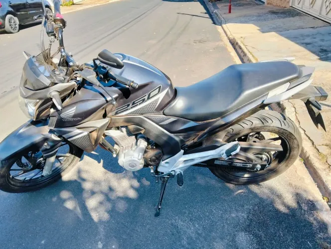 Moto Twister 250