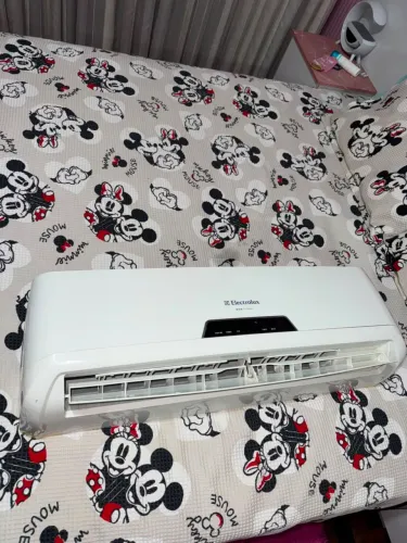 Ar condicionado Electrolux 9.000 BTUs 220v 