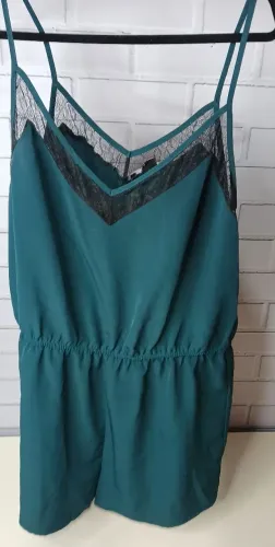 Macaquinho Tamanho: G Marca: Forever 21