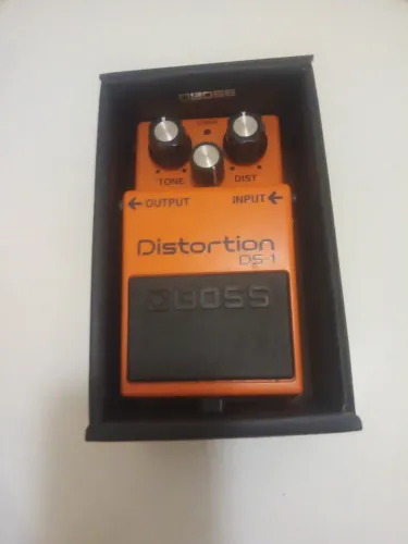 Pedal Boss Distortion DS1 - Novo