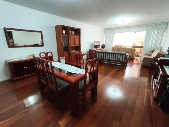 AMPLO APARTAMENTO COM 4 QUARTOS, 2 SUITES, 3 VAGAS