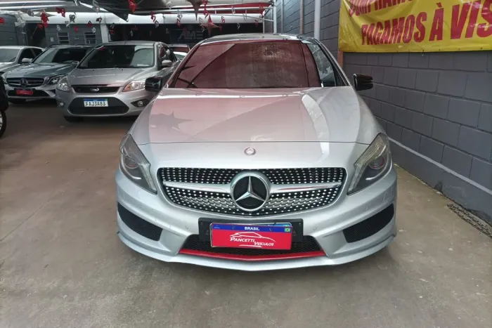 Mercedes-Benz Classe A 250 2.0 TB Sport Aut. 2014