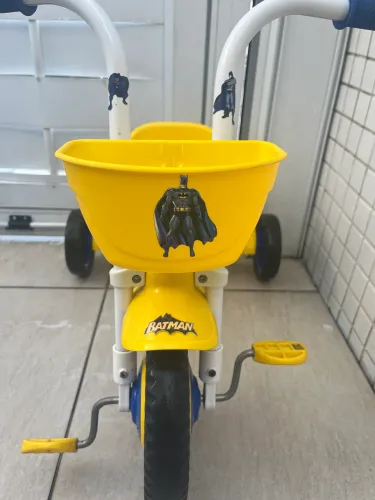 Triciclo infantil 