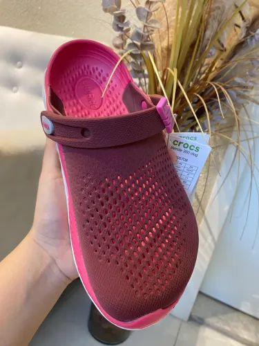 Crocs