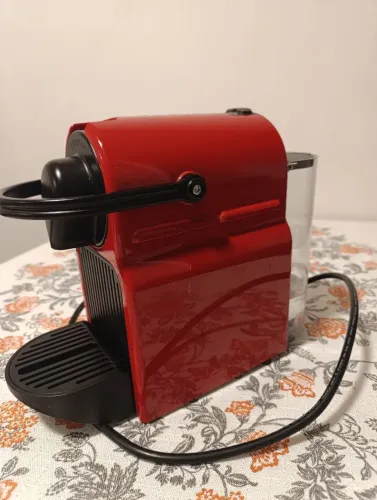 Cafeteira Nespresso Inissia 127v