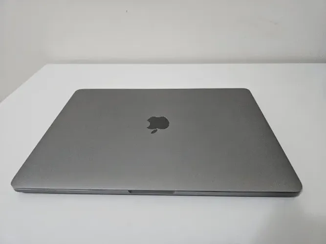 Apple Macbook Pro i5 16GB RAM e 512GB SSD