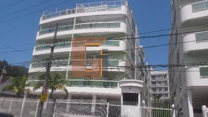 Apartamento com 100 m² ensolarado