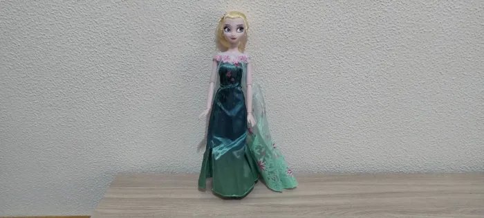 Boneca Elsa - Frozen Disney 