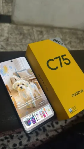 Vendo realme C75 aprova d'agua