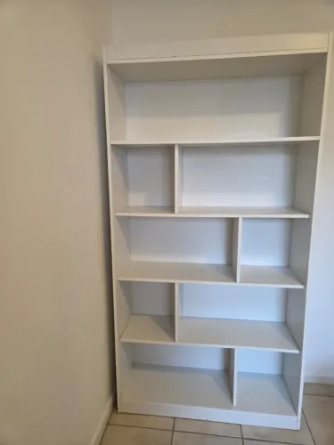 Estante Branca para Livros - Excelente Estado