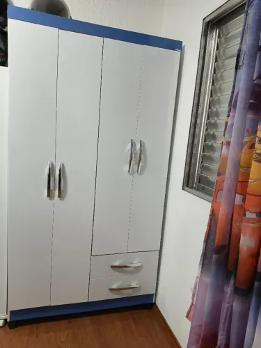 Guarda roupa Solteiro.
