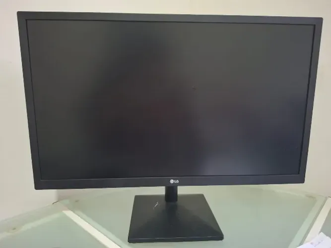Monitor LG - IPS - 23,8'' - Full HD - 75HZ - Muito conservado