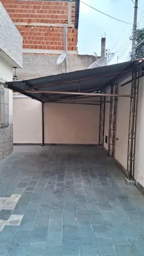 Vendo estrutura metálica para garagem (coberta)