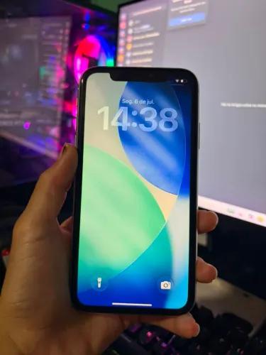 iPhone 11 64G