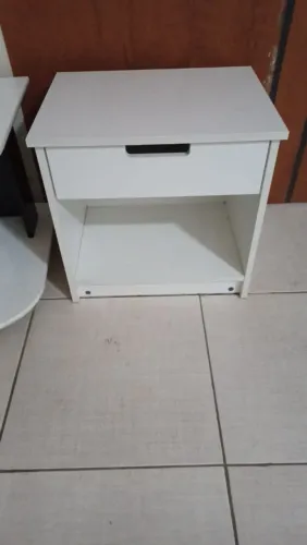 mesa de cabeceira