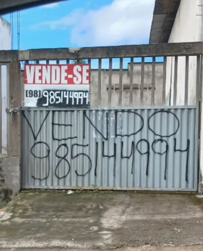 Vende-se terreno murado e concretado