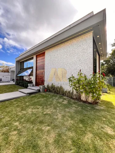 CASA COM 235M² 4 SUÍTES - JARDIM PETROPOLIS I